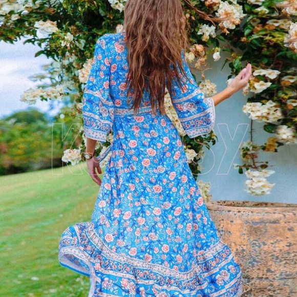Bohemian Floral Wrap Dress - Picture 3 of 8